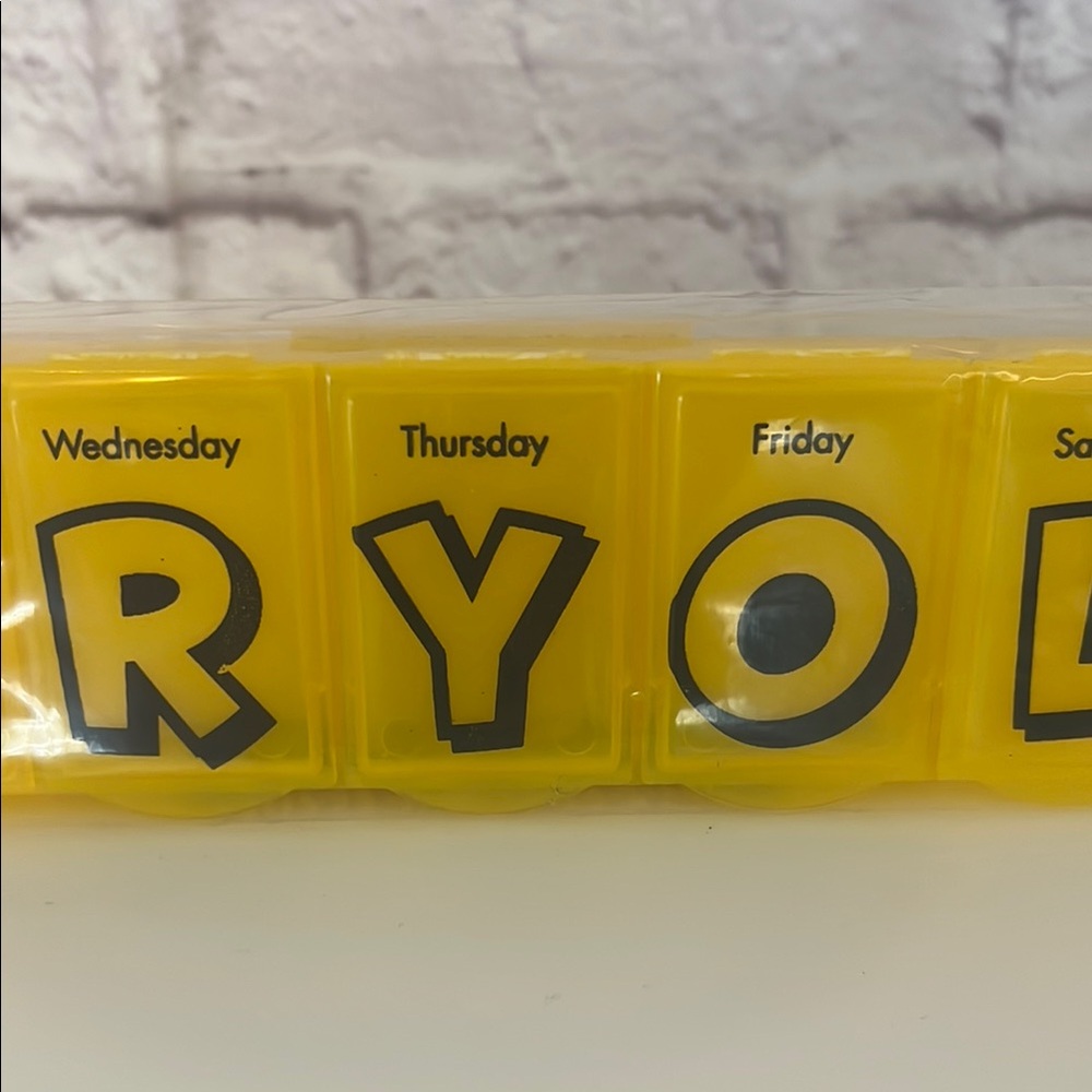 Yellow Weekly Pill Organizer - Picture 3 of 6
